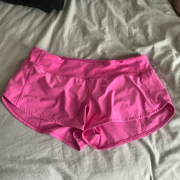 Lululemon shorts size 8 - Picture 1 of 7